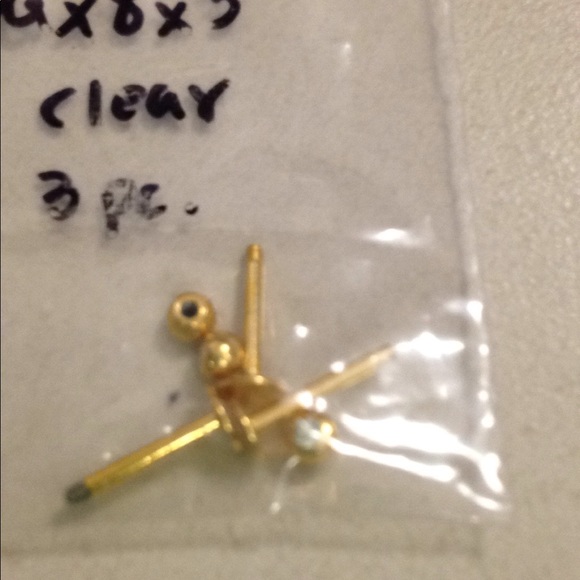 Cartilage earring, 3 piece, new and unworn - Picture 2 of 3